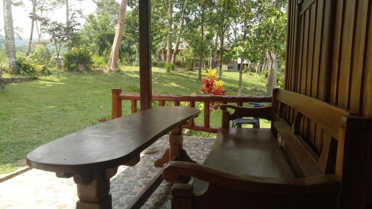 Orangutan Bungalow Bukit Lawang Exterior photo